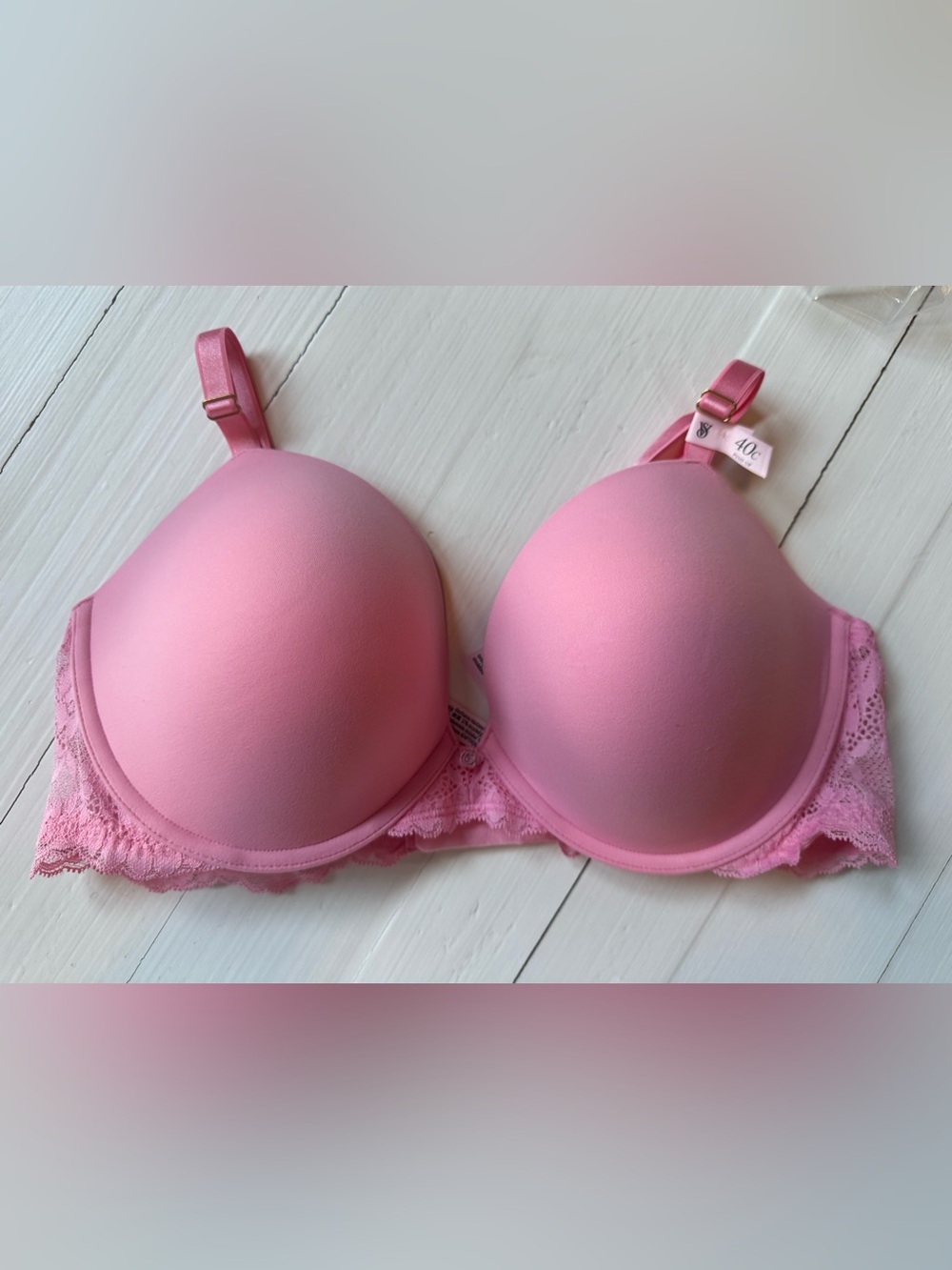 Victoria’s Secret Dream Angels Push-Up Bra 40C Pink Lace NWT
